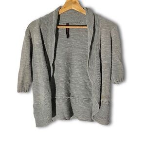 Absolutely Creative Worldwide Gray Short-Sleeve Open Cardigan